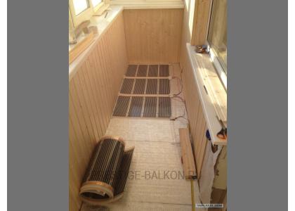 Теплое остекление лоджии пластиковыми окнами с теплым пленочным ИК полом в Щёлково